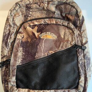 Fieldline Mossy Oak Camo backpack with front mesh pocket